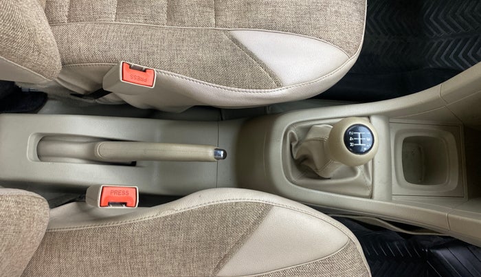 2014 Maruti Ertiga ZDI, Diesel, Manual, 77,782 km, Gear Lever