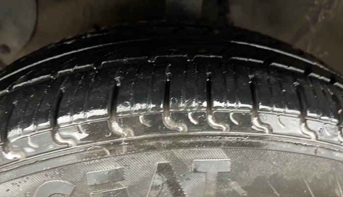 2019 Hyundai Xcent S 1.2, Petrol, Manual, 73,588 km, Left Front Tyre Tread