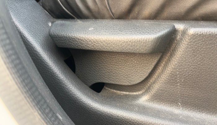 2018 Hyundai Eon ERA +, Petrol, Manual, 67,262 km, Driver Side Adjustment Panel