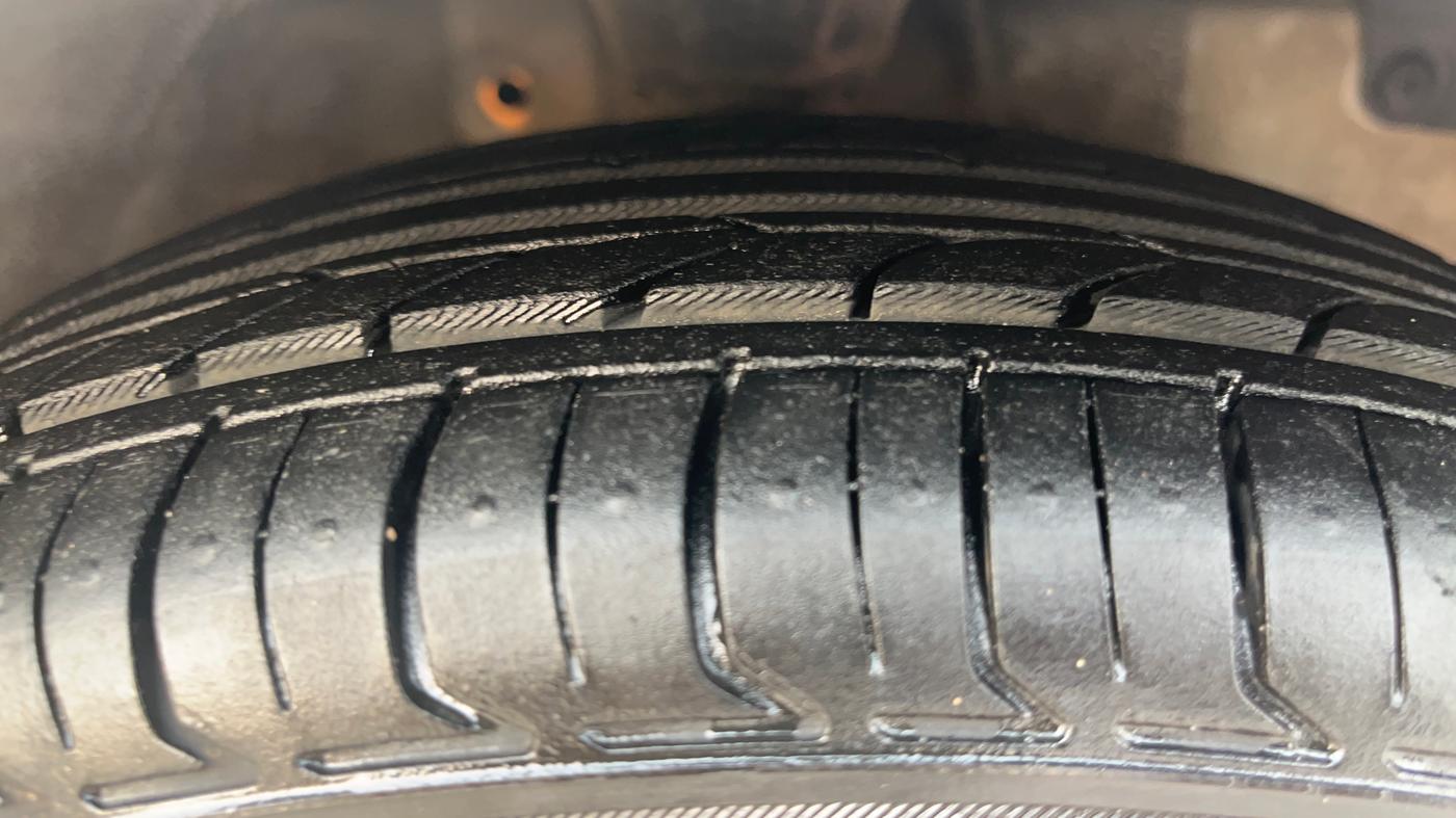 2018 Hyundai Eon ERA +, Petrol, Manual, 67,262 km, Right Front Tyre Tread