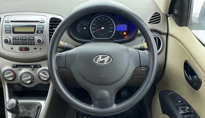 2013 Hyundai i10 MAGNA 1.1 IRDE2, Petrol, Manual, 29,963 km, Steering Wheel Close Up