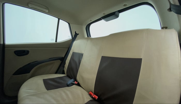 2013 Hyundai i10 MAGNA 1.1 IRDE2, Petrol, Manual, 29,963 km, Right Side Rear Door Cabin