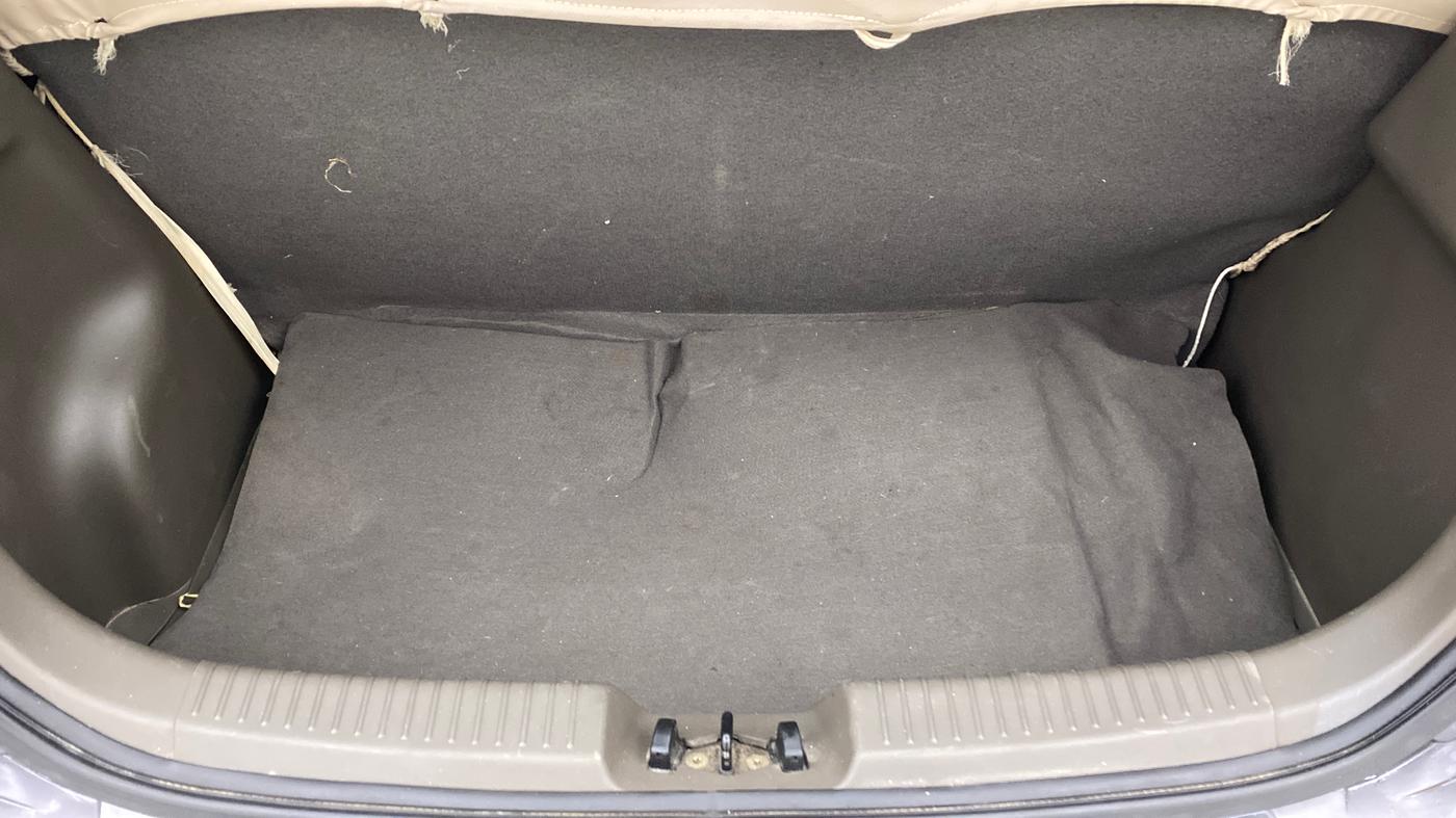 2013 Hyundai i10 MAGNA 1.1 IRDE2, Petrol, Manual, 29,963 km, Boot Inside