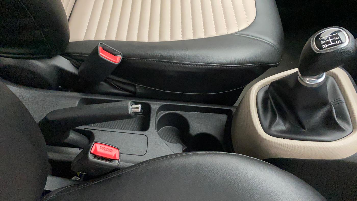 2018 Hyundai Grand i10 ASTA 1.2 KAPPA VTVT, Petrol, Manual, 33,119 km, Gear Lever