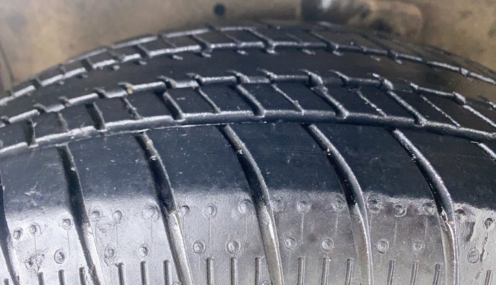 2021 Maruti Celerio VXI CNG D, CNG, Manual, 57,940 km, Left Front Tyre Tread