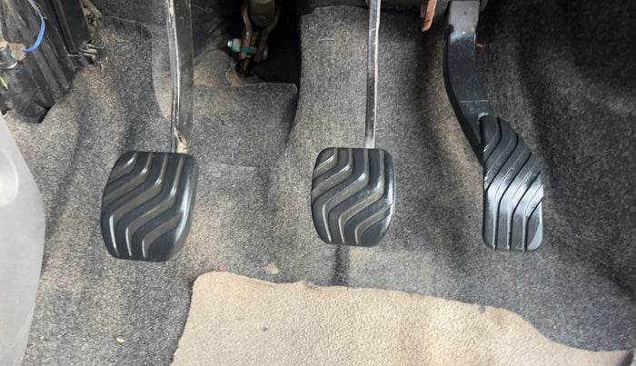 2016 Datsun Redi Go S, Petrol, Manual, 95,733 km, Pedals