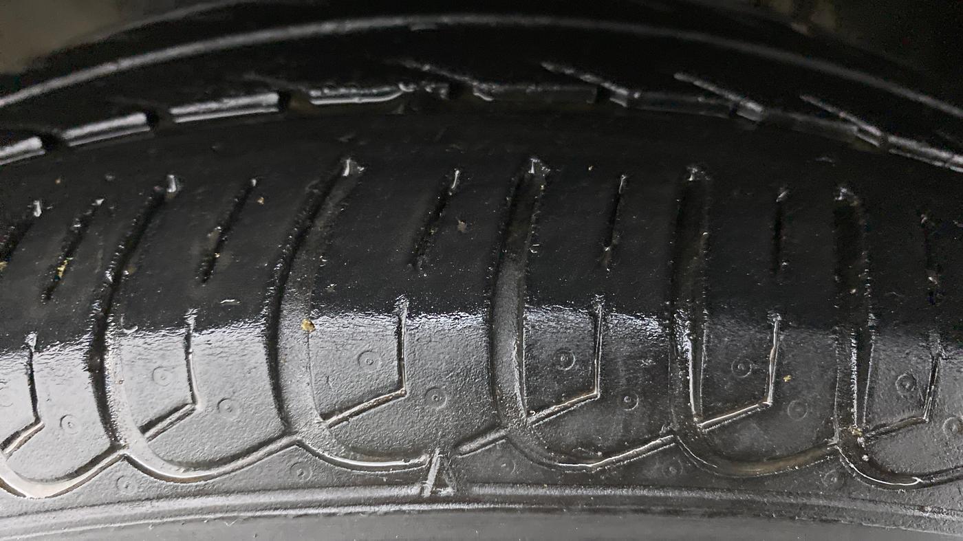 2018 Tata Tiago XZA 1.2 REVOTRON, Petrol, Automatic, 48,343 km, Left Front Tyre Tread
