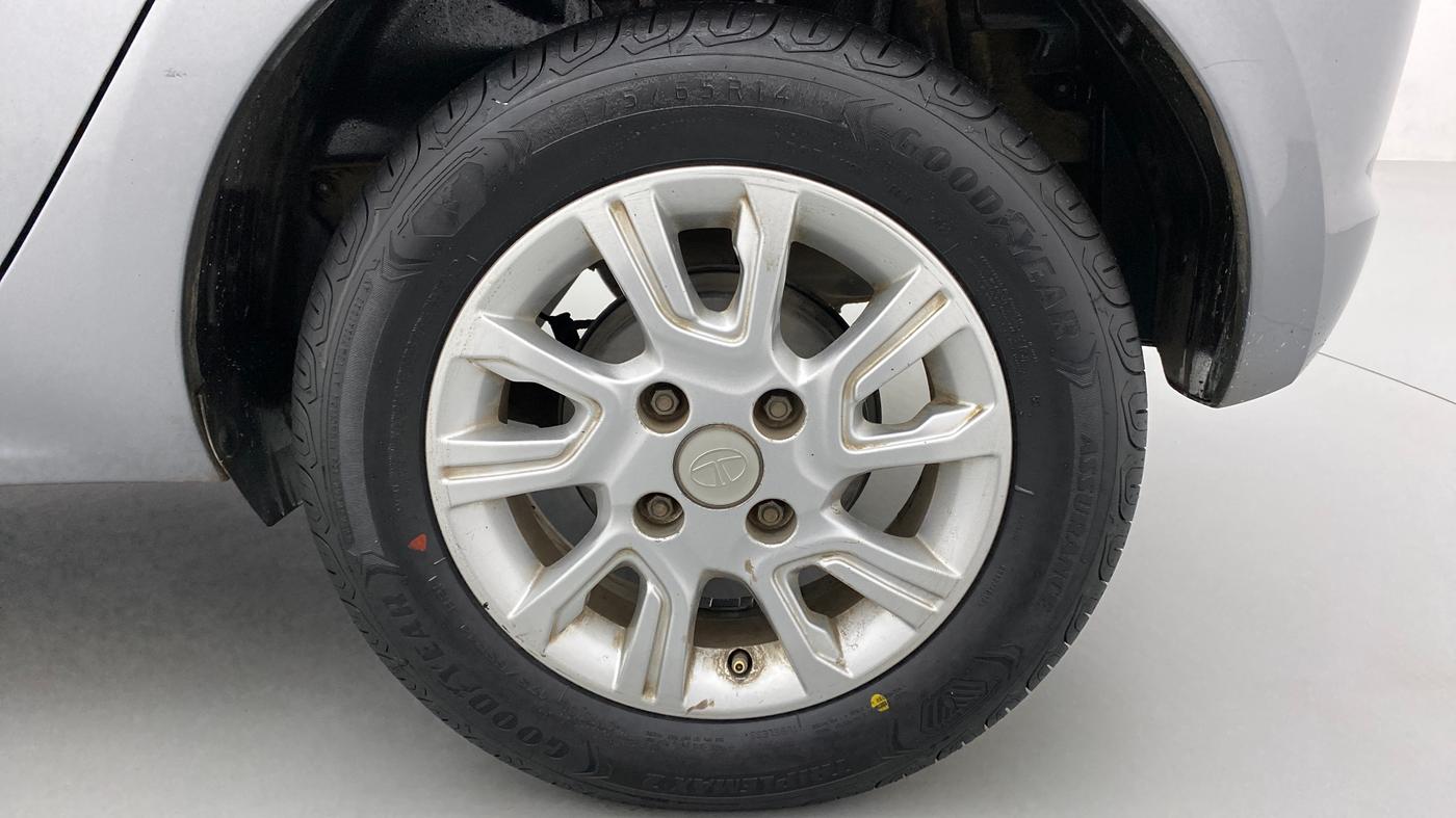 2018 Tata Tiago XZA 1.2 REVOTRON, Petrol, Automatic, 48,343 km, Left Rear Wheel