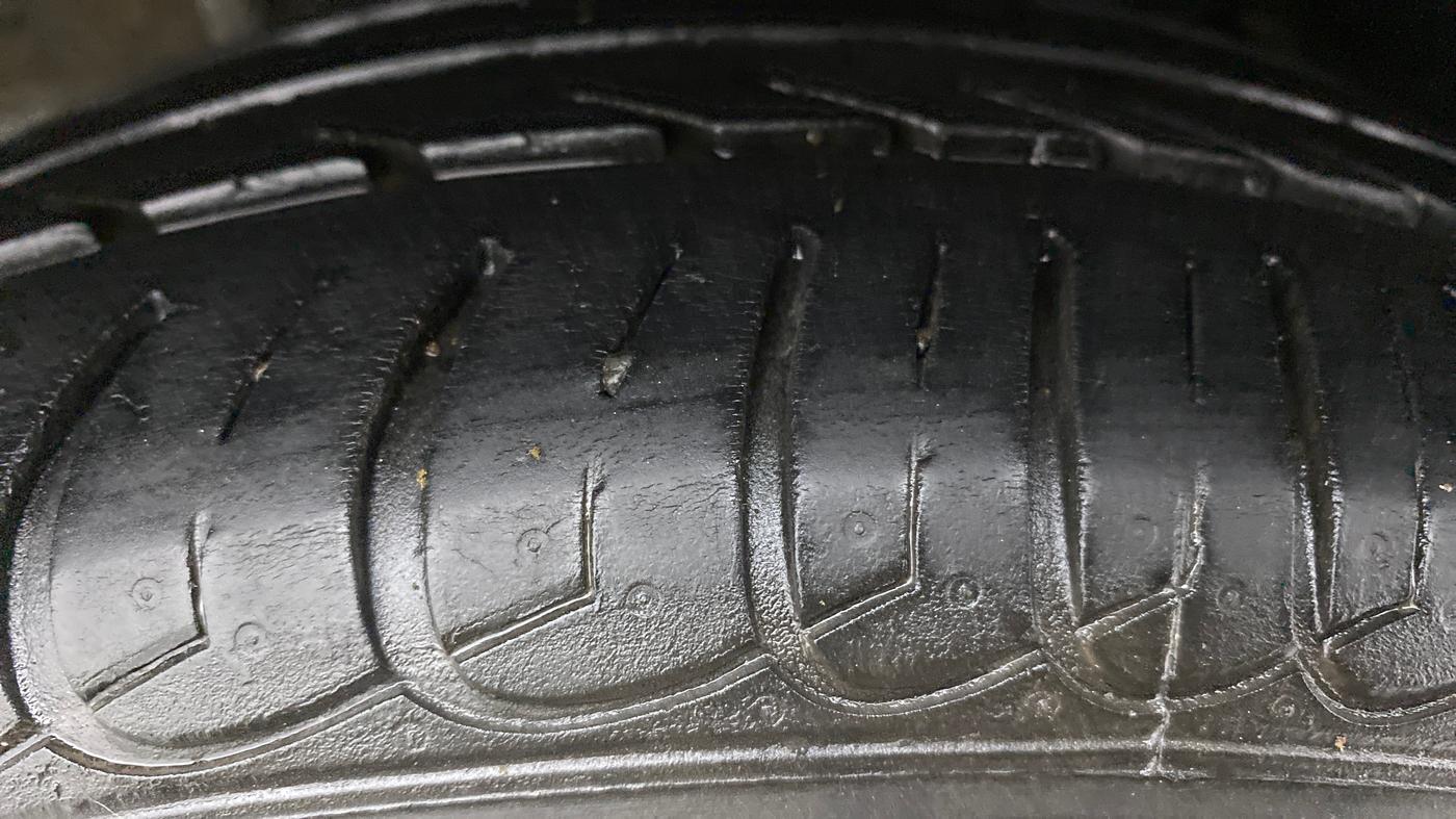 2018 Tata Tiago XZA 1.2 REVOTRON, Petrol, Automatic, 48,343 km, Right Rear Tyre Tread