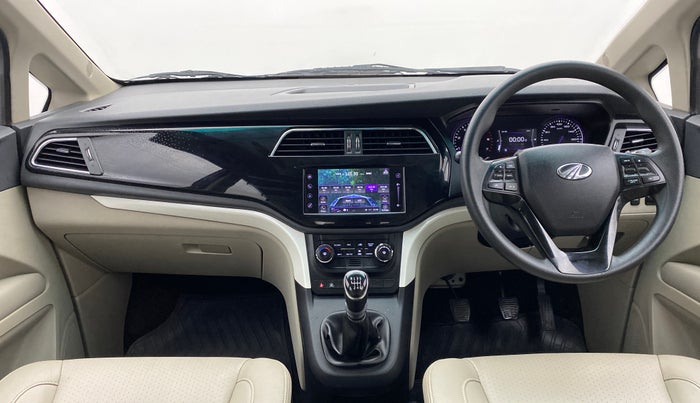 2018 Mahindra MARAZZO M8 7 STR, Diesel, Manual, 63,509 km, Dashboard
