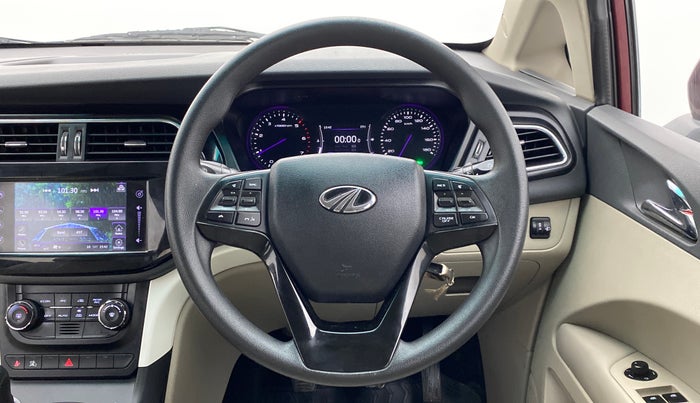 2018 Mahindra MARAZZO M8 7 STR, Diesel, Manual, 63,509 km, Steering Wheel Close Up