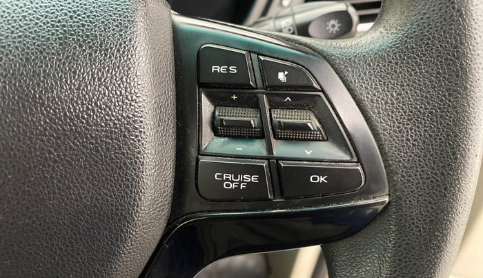 2018 Mahindra MARAZZO M8 7 STR, Diesel, Manual, 63,509 km, Adaptive Cruise Control