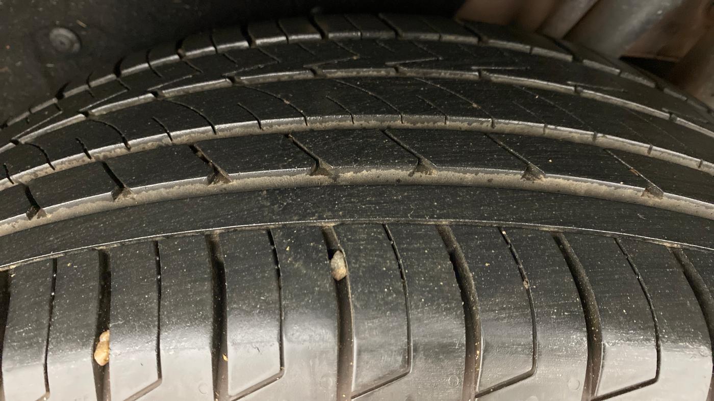 2018 Mahindra MARAZZO M8 7 STR, Diesel, Manual, 63,509 km, Left Rear Tyre Tread