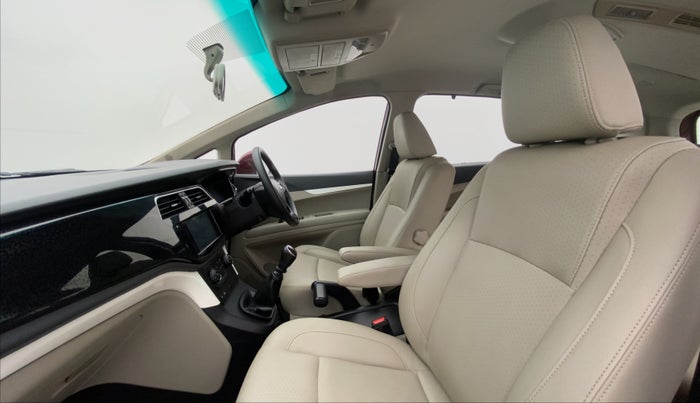 2018 Mahindra MARAZZO M8 7 STR, Diesel, Manual, 63,509 km, Right Side Front Door Cabin