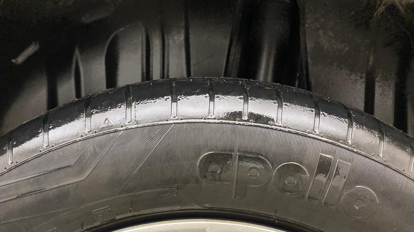 2023 Maruti Baleno DELTA 1.2 AGS, Petrol, Automatic, 43,085 km, Left Rear Tyre Tread