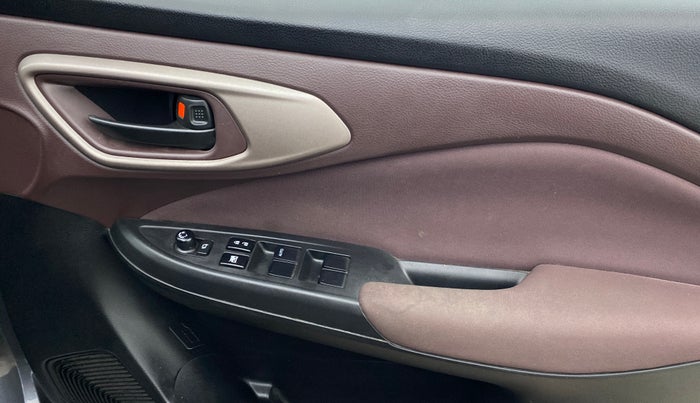 2024 Maruti FRONX DELTA PLUS 1.2L AGS, Petrol, Automatic, 21,686 km, Driver Side Door Panels Control