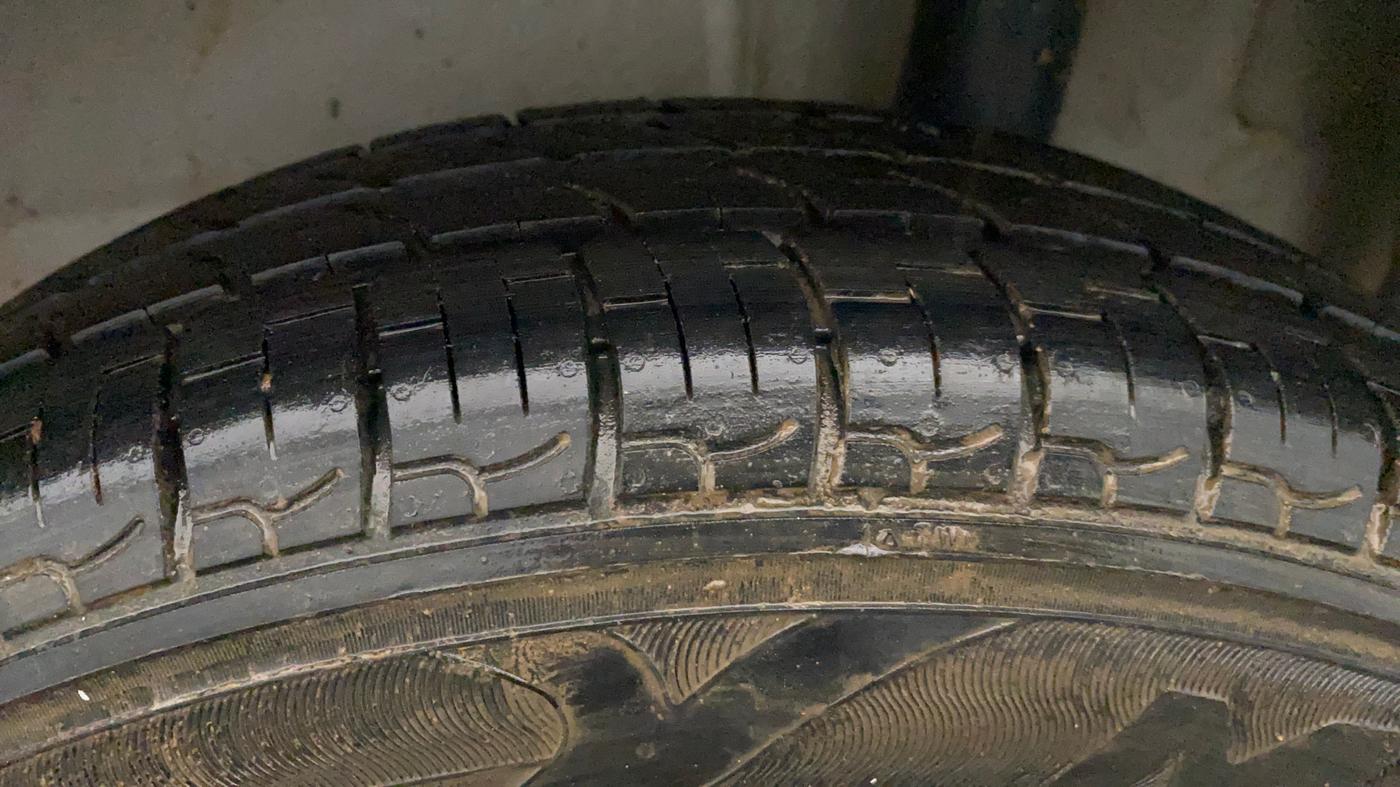 2019 Maruti New Wagon-R LXI 1.0, Petrol, Manual, 69,780 km, Left Rear Tyre Tread