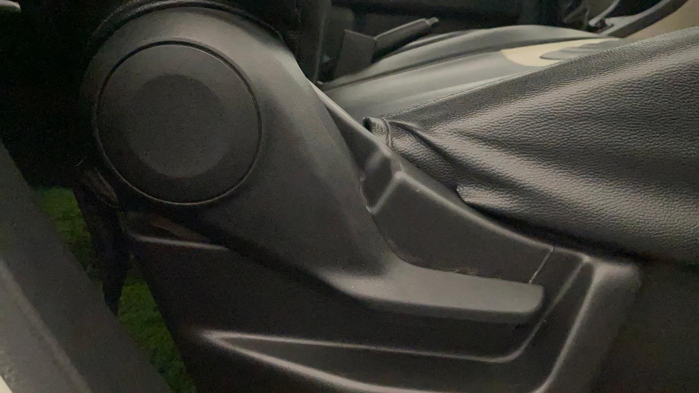 2019 Maruti New Wagon-R LXI 1.0, Petrol, Manual, 69,780 km, Driver Side Adjustment Panel