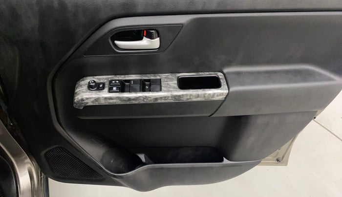 2020 Maruti New Wagon-R ZXI 1.2, Petrol, Manual, 28,545 km, Driver Side Door Panels Control