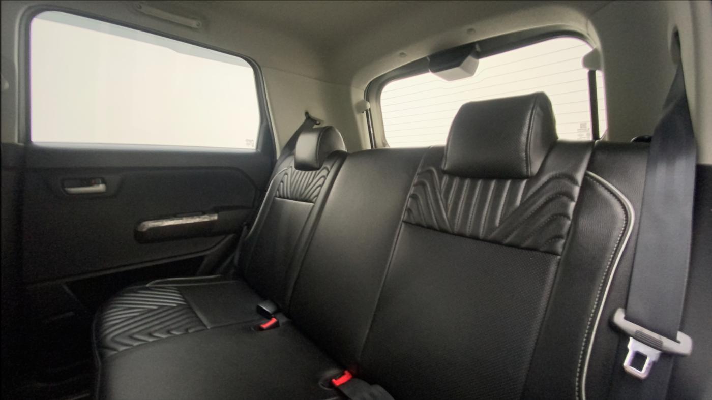 2020 Maruti New Wagon-R ZXI 1.2, Petrol, Manual, 28,545 km, Right Side Rear Door Cabin