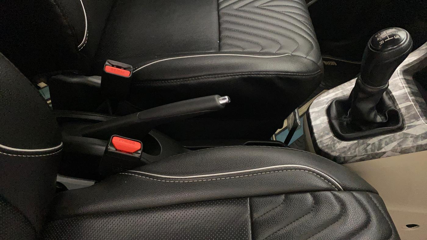 2020 Maruti New Wagon-R ZXI 1.2, Petrol, Manual, 28,545 km, Gear Lever