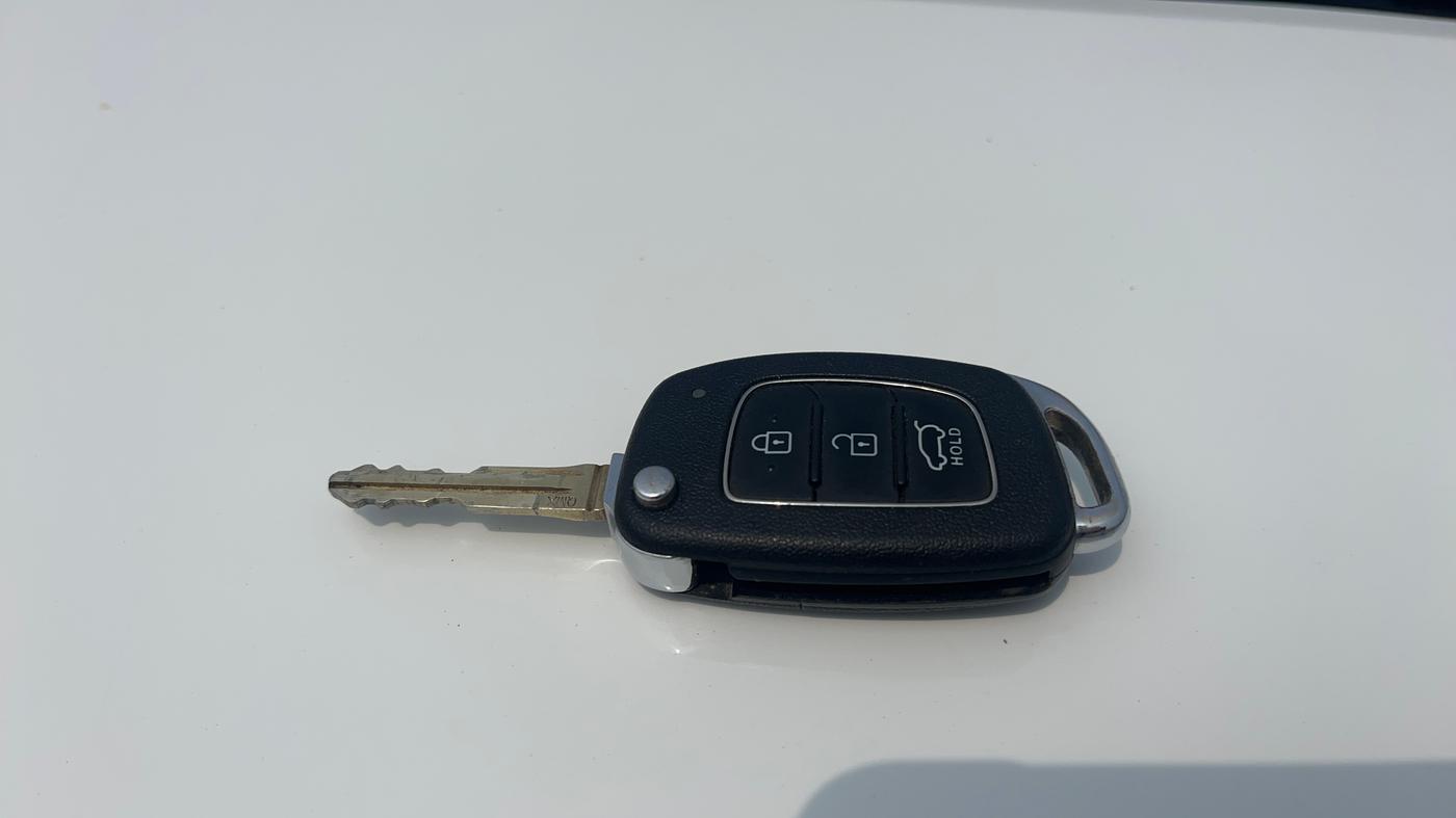 2023 Hyundai NEW I20 Sportz 1.2 IVT, Petrol, Automatic, 44,303 km, Key Close Up