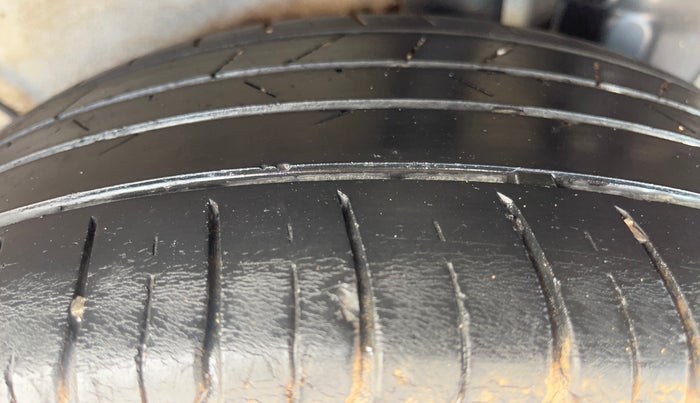 2023 Hyundai NEW I20 SPORTZ 1.2 IVT, Petrol, Automatic, 44,217 km, Left Rear Tyre Tread