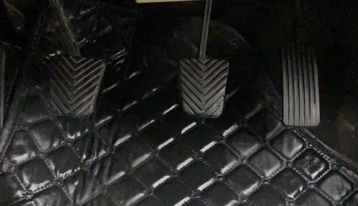 2011 Hyundai i20 SPORTZ (O) 1.2, Petrol, Manual, 43,824 km, Pedals