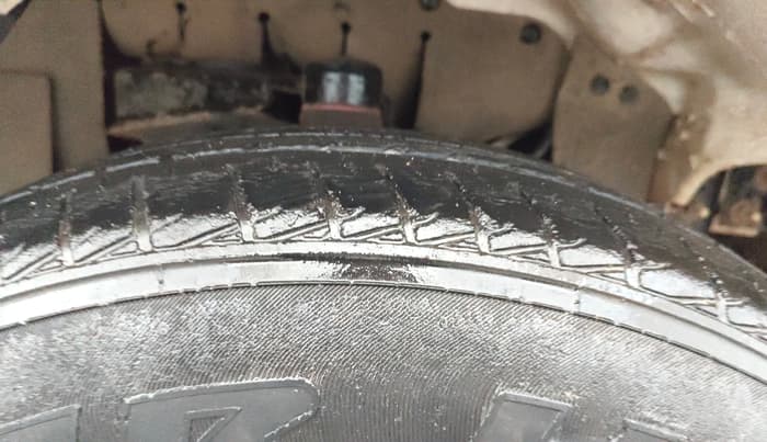 2020 Mahindra Bolero B6, Diesel, Manual, 72,473 km, Right Front Tyre Tread