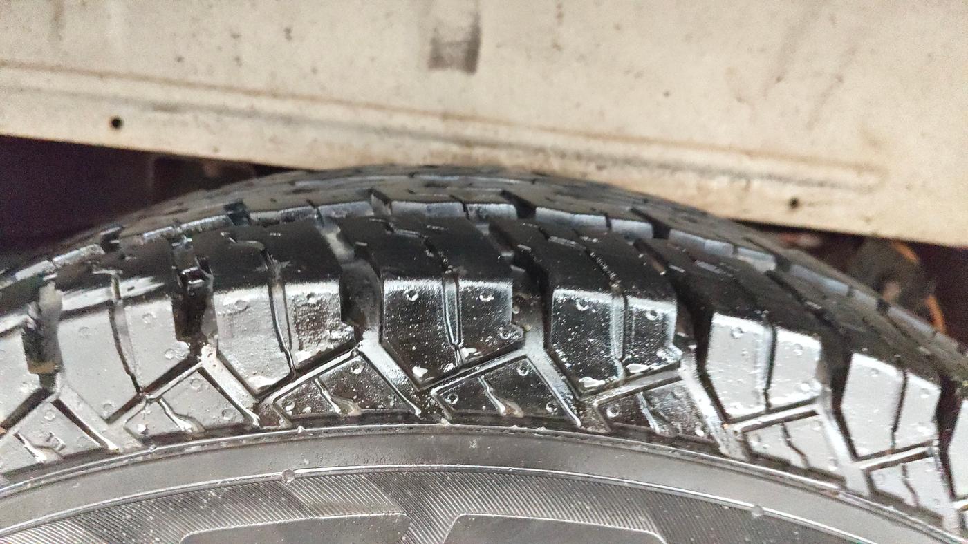 2020 Mahindra Bolero B6, Diesel, Manual, 72,473 km, Right Rear Tyre Tread