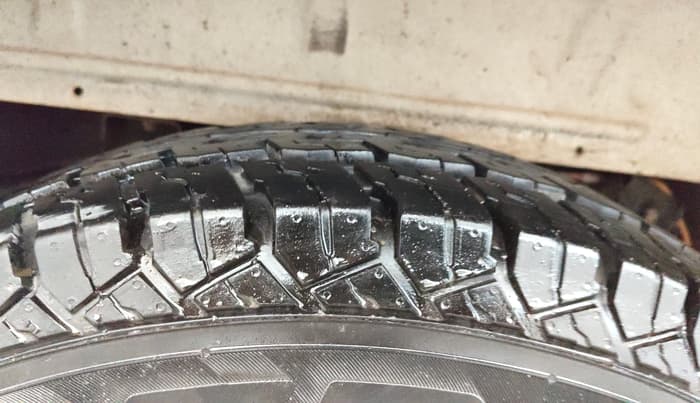 2020 Mahindra Bolero B6, Diesel, Manual, 72,473 km, Right Rear Tyre Tread