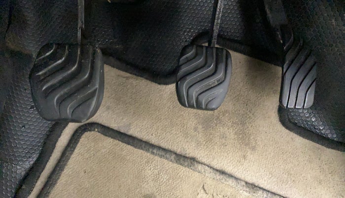 2016 Renault Kwid RXT 0.8, Petrol, Manual, 77,314 km, Pedals