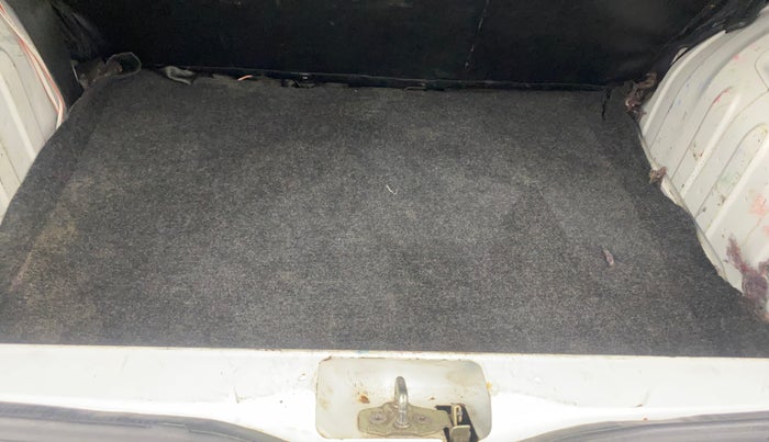 2016 Renault Kwid RXT 0.8, Petrol, Manual, 77,314 km, Boot Inside