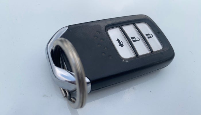 2017 Honda City 1.5L I-VTEC VX CVT, Petrol, Automatic, 68,322 km, Key Close Up