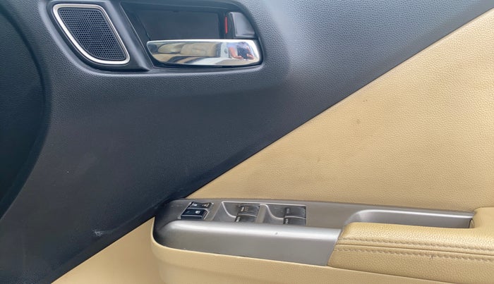 2017 Honda City 1.5L I-VTEC VX CVT, Petrol, Automatic, 68,322 km, Driver Side Door Panels Control