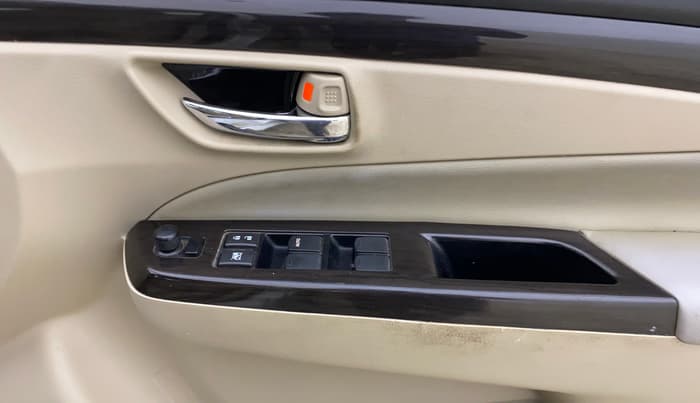 2017 Maruti Ciaz ALPHA 1.4 PETROL, Petrol, Manual, 68,757 km, Driver Side Door Panels Control