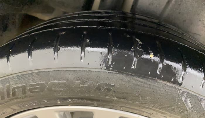 2017 Maruti Ciaz ALPHA 1.4 PETROL, Petrol, Manual, 68,757 km, Right Rear Tyre Tread