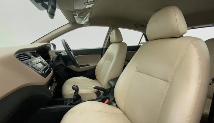 2017 Hyundai Elite i20 SPORTZ 1.2, Petrol, Manual, 40,833 km, Right Side Front Door Cabin