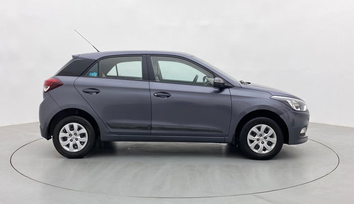 2017 Hyundai Elite i20 SPORTZ 1.2, Petrol, Manual, 40,833 km, Right Side View