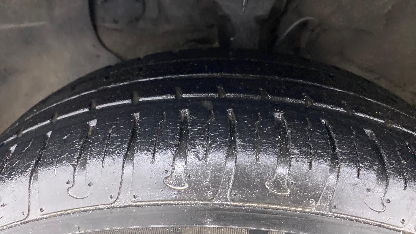 2017 Hyundai Elite i20 SPORTZ 1.2, Petrol, Manual, 40,833 km, Left Front Tyre Tread