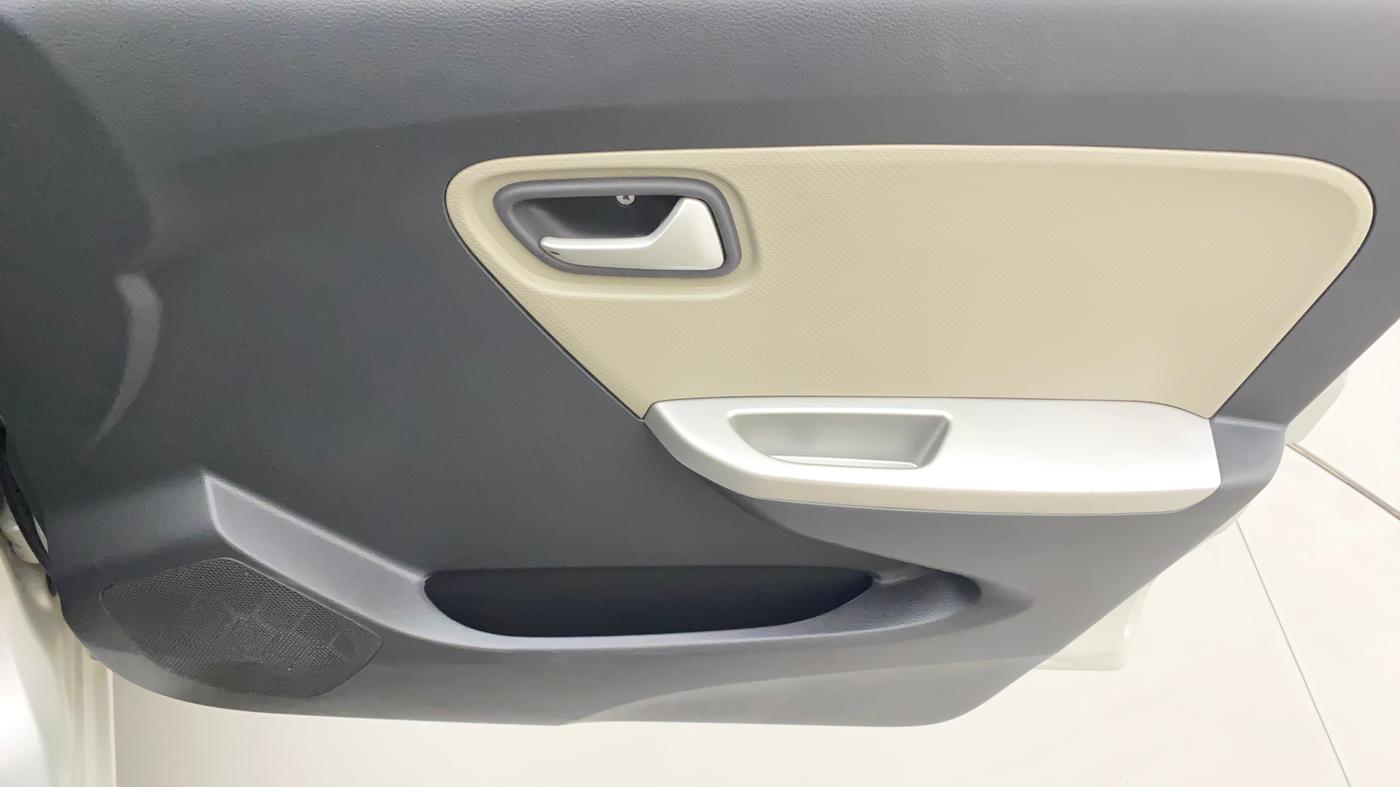2017 Maruti Alto K10 VXI (O) AMT, Petrol, Automatic, 19,910 km, Driver Side Door Panels Control