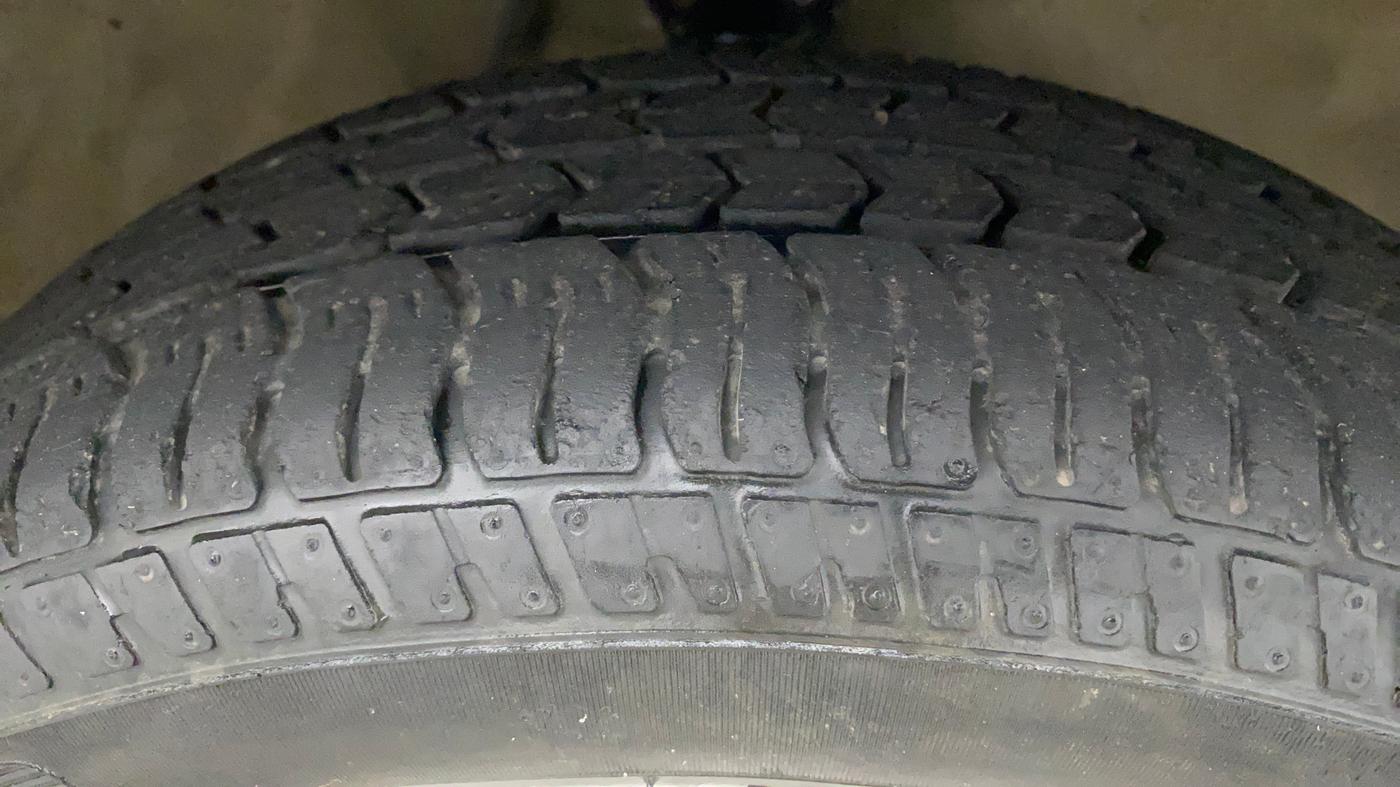 2017 Maruti Alto K10 VXI (O) AMT, Petrol, Automatic, 19,910 km, Right Front Tyre Tread