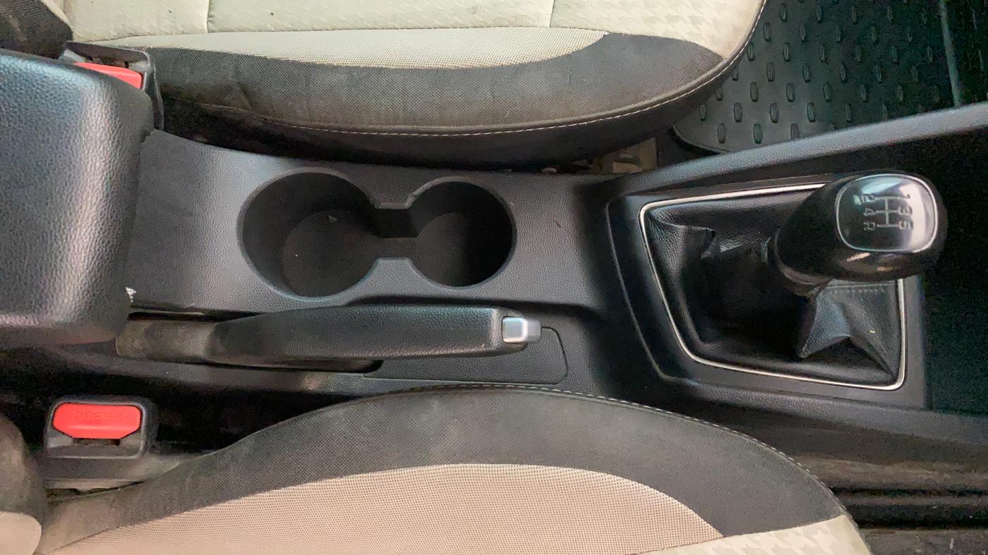 2018 Hyundai Elite i20 ASTA 1.2, CNG, Manual, 94,049 km, Gear Lever