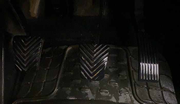 2018 Hyundai Elite i20 ASTA 1.2, CNG, Manual, 88,661 km, Pedals