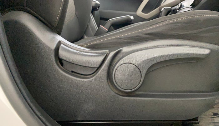 2018 Hyundai Creta SX PLUS AT 1.6 PETROL, Petrol, Automatic, 33,321 km, Driver Side Adjustment Panel