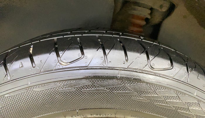 2018 Hyundai Creta SX PLUS AT 1.6 PETROL, Petrol, Automatic, 33,321 km, Left Rear Tyre Tread