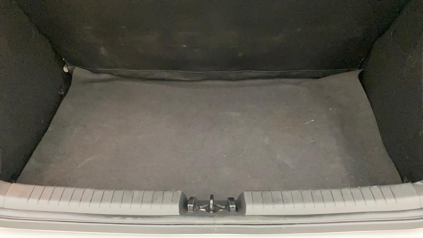 2018 Hyundai Elite i20 ASTA 1.2 (O), Petrol, Manual, 50,068 km, Boot Inside