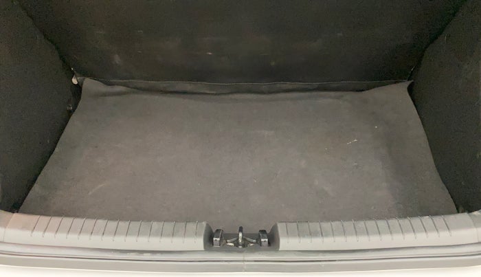 2018 Hyundai Elite i20 ASTA 1.2 (O), Petrol, Manual, 50,068 km, Boot Inside