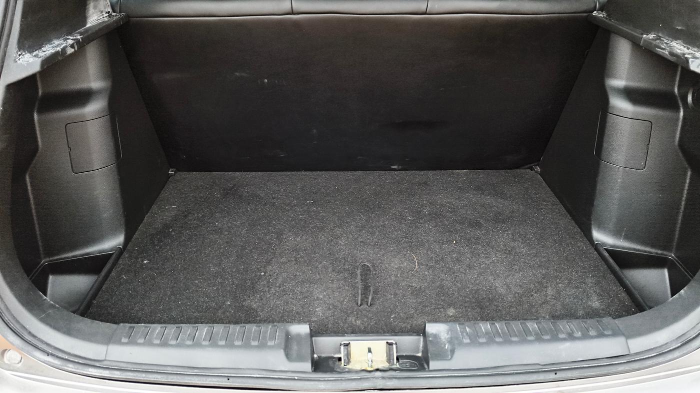 2020 Maruti Vitara Brezza VXI AT SHVS, Petrol, Automatic, 37,921 km, Boot Inside