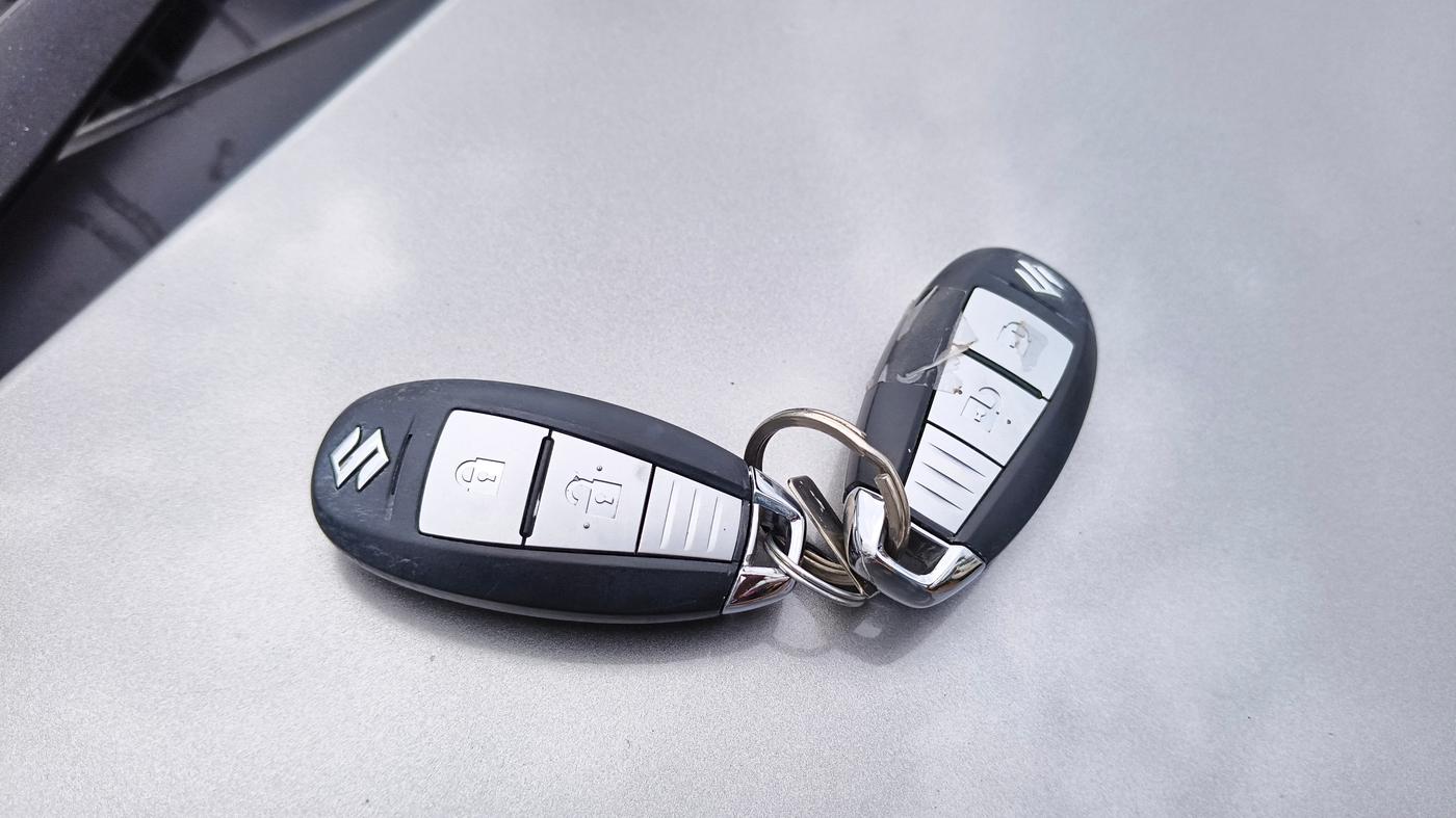 2020 Maruti Vitara Brezza VXI AT SHVS, Petrol, Automatic, 37,921 km, Key Close Up